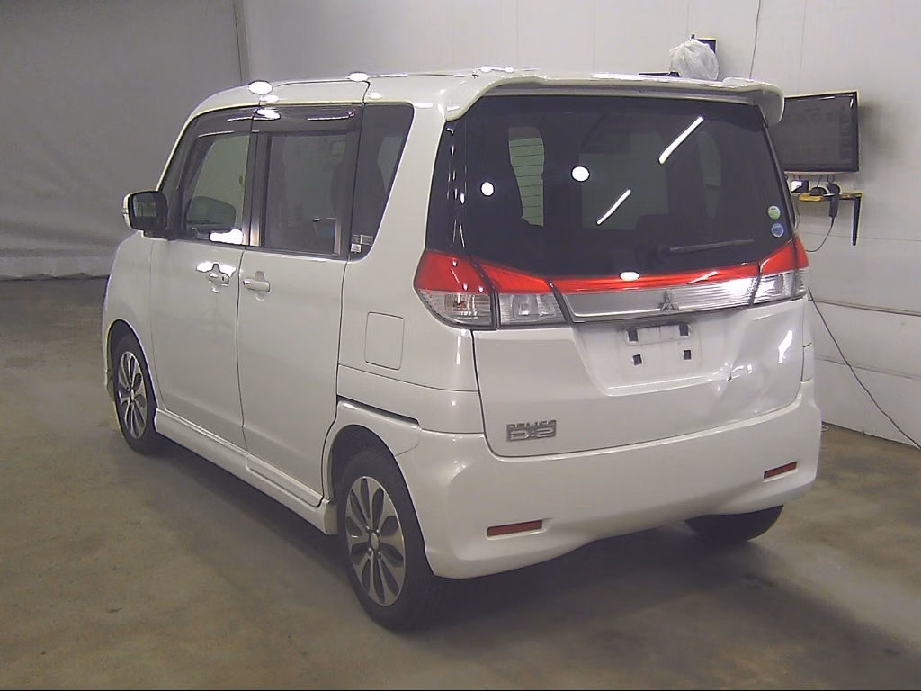 MITSUBISHI DELICA D:2