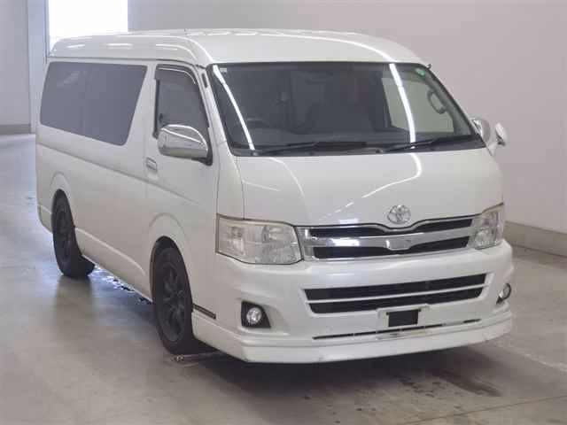 TOYOTA HIACE