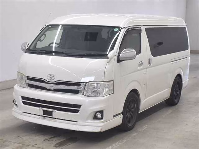 TOYOTA HIACE