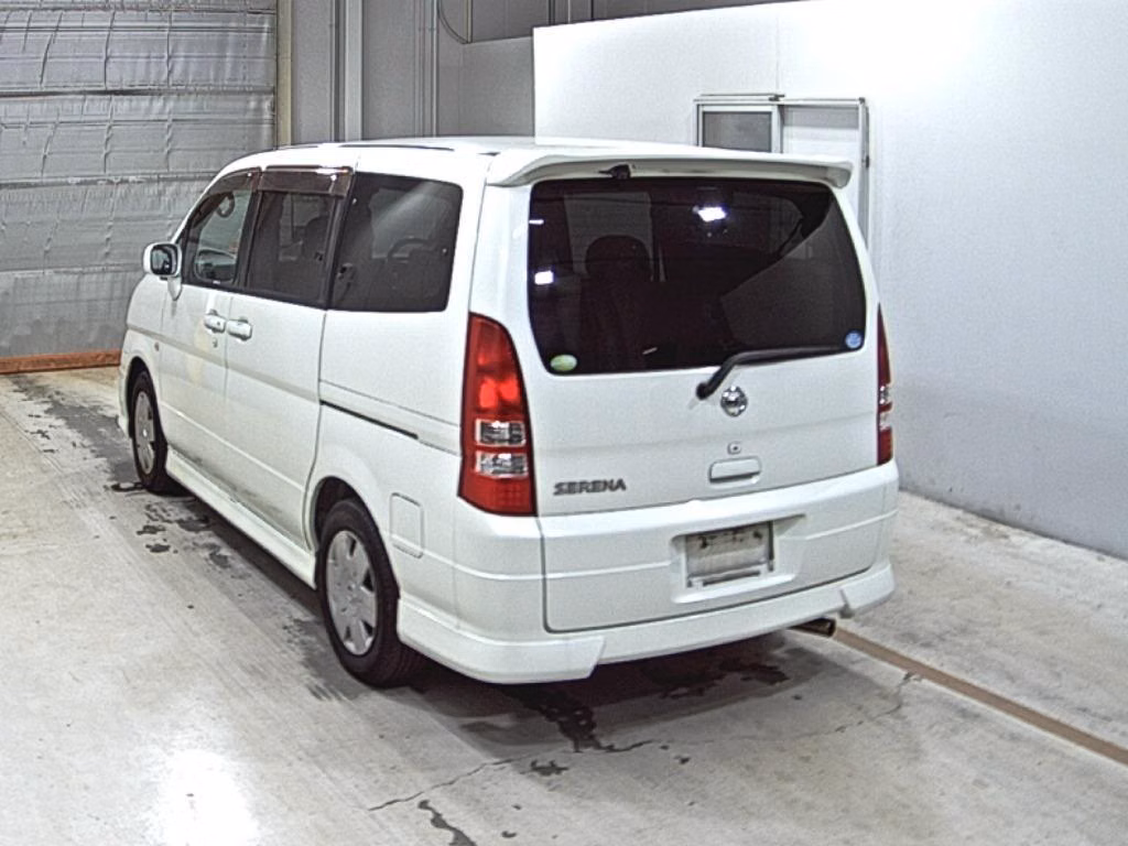 NISSAN SERENA