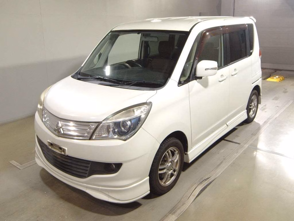 MITSUBISHI DELICA D:2