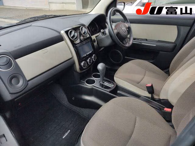 MAZDA VERISA