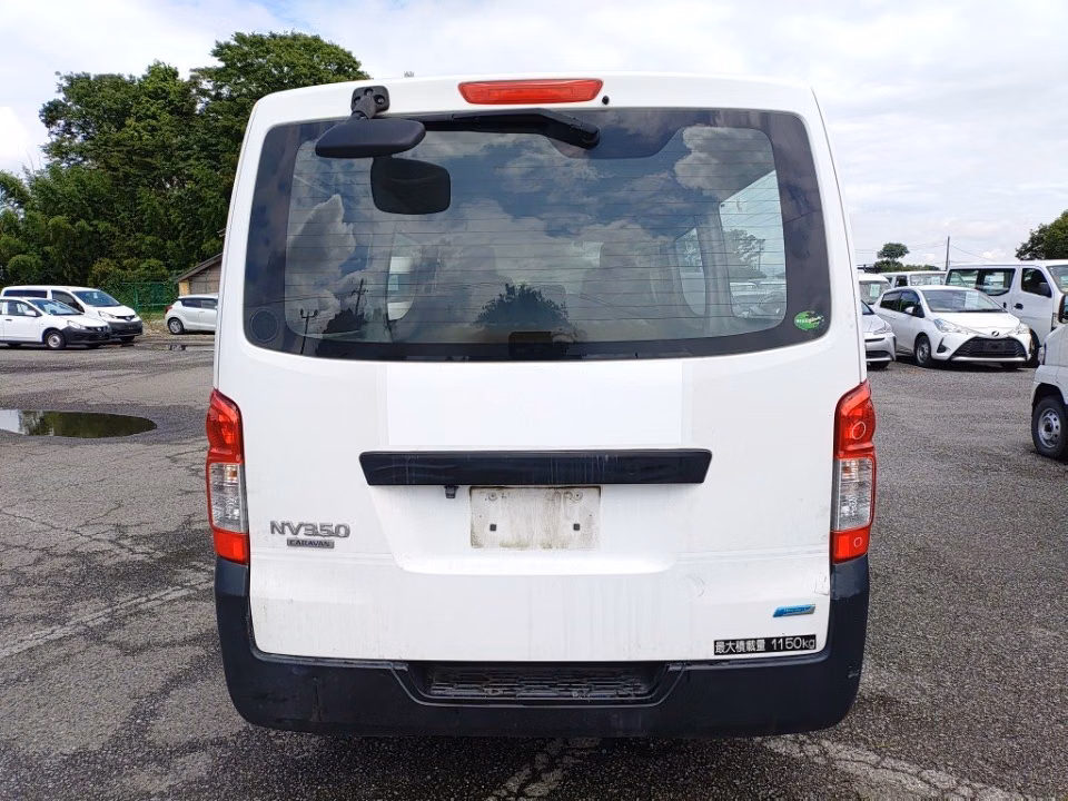 NISSAN NV350 CARAVAN
