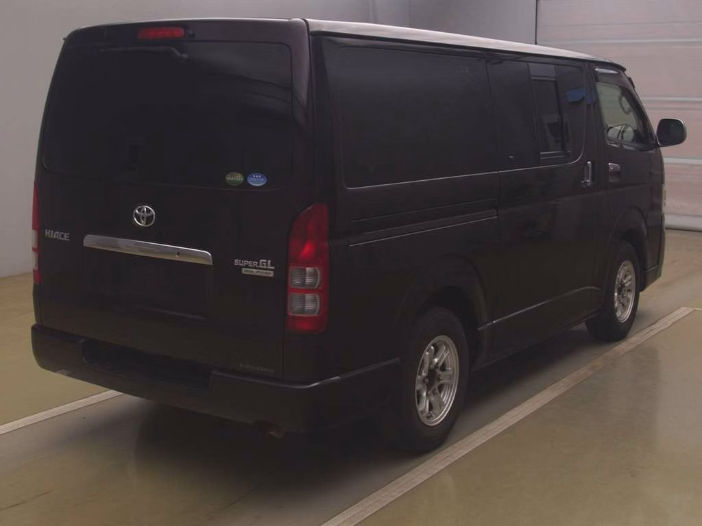TOYOTA REGIUS ACE