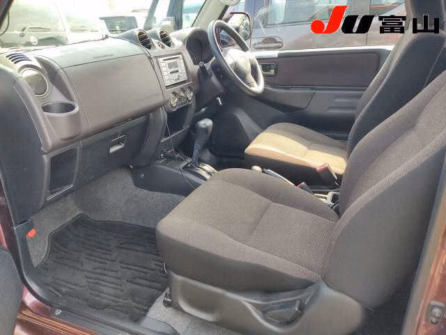 MITSUBISHI PAJERO MINI