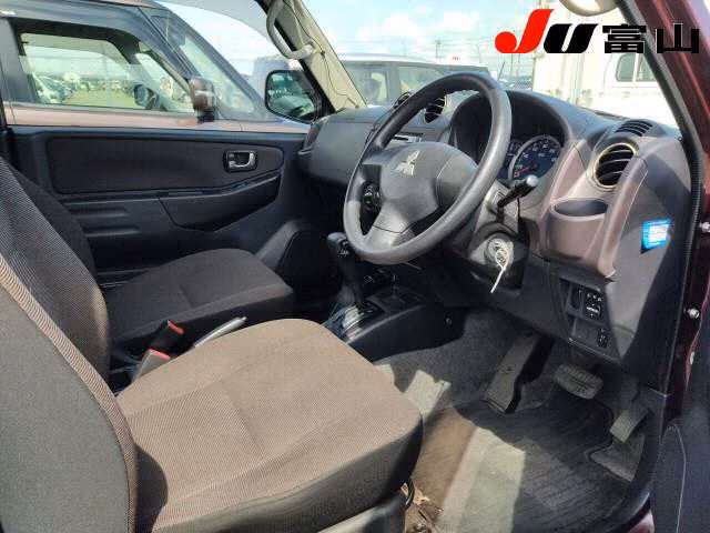 MITSUBISHI PAJERO MINI