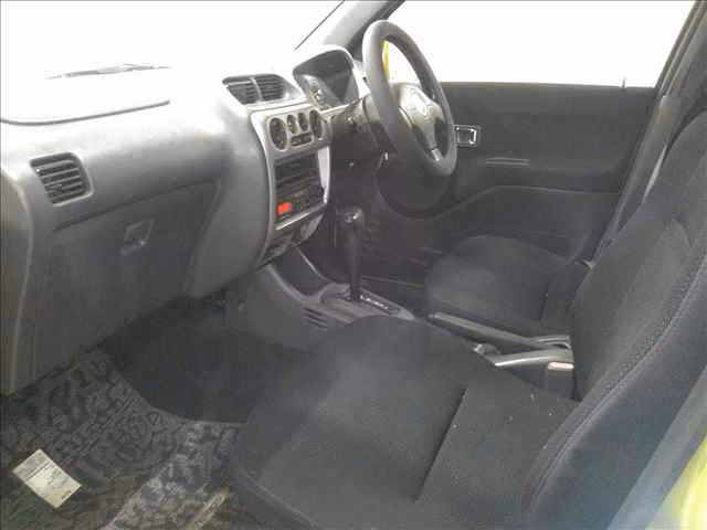 DAIHATSU TERIOS KID