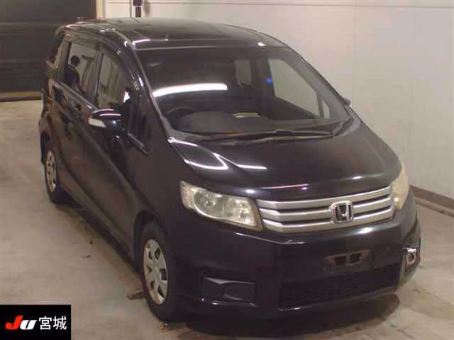 HONDA FREED SPIKE