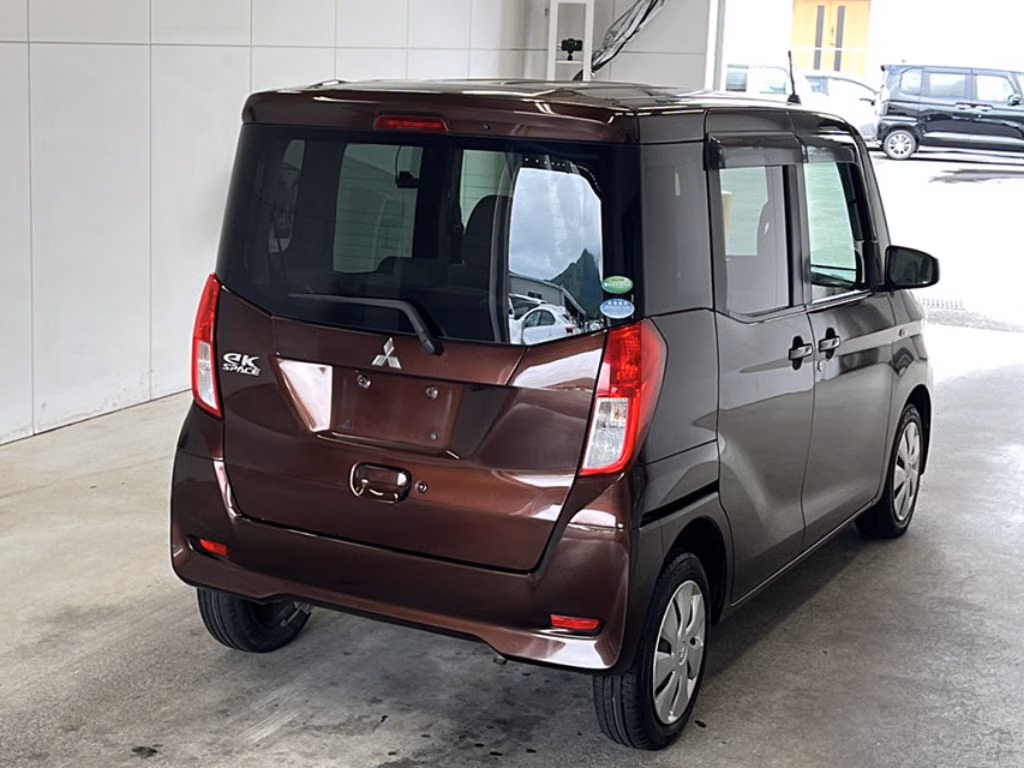 MITSUBISHI EK SPACE