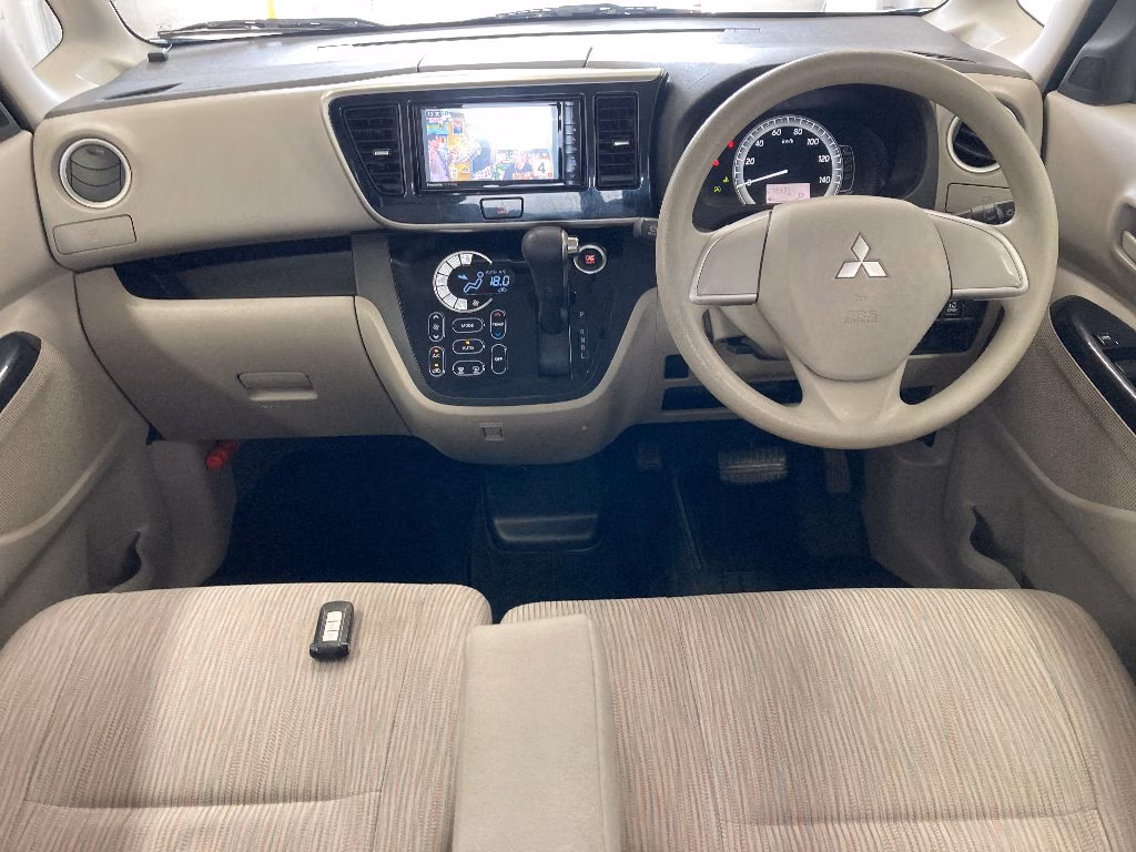 MITSUBISHI EK SPACE