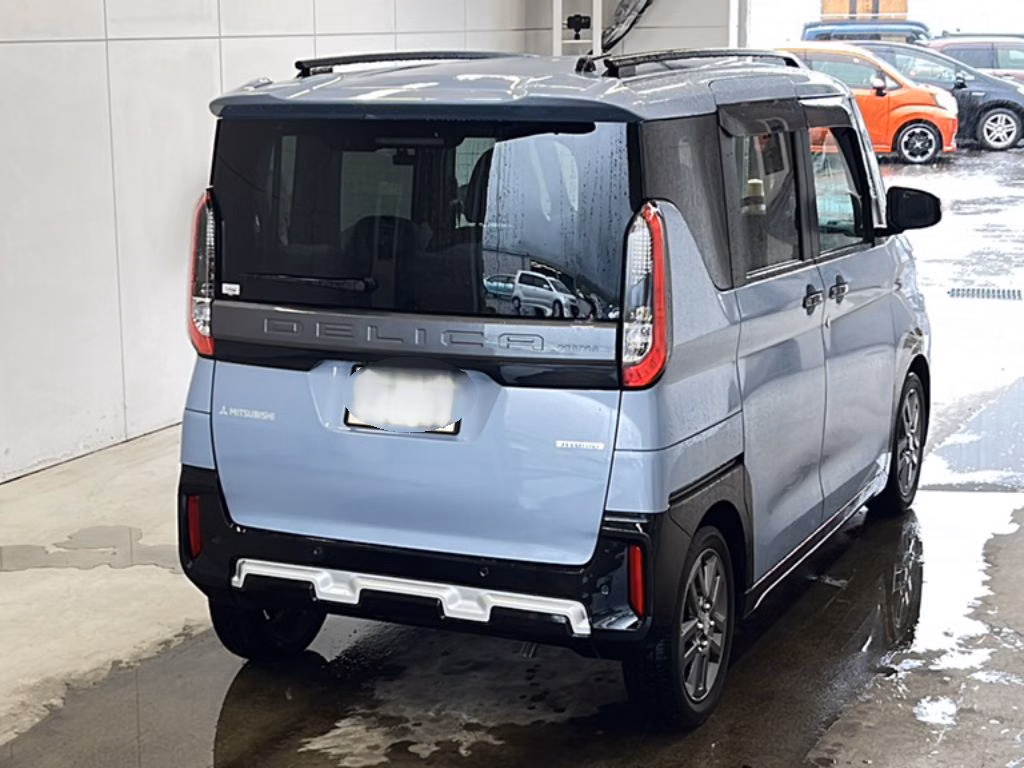 MITSUBISHI DELICA MINI