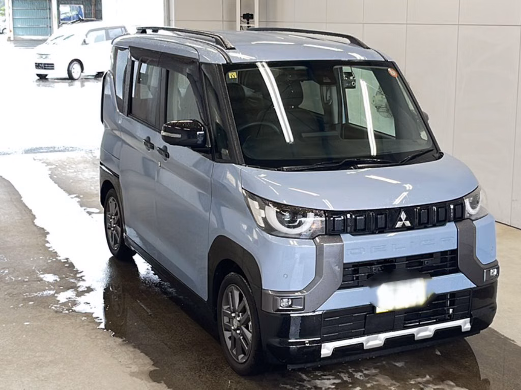 MITSUBISHI DELICA MINI