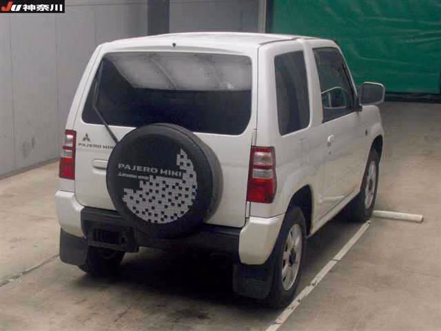 MITSUBISHI PAJERO MINI