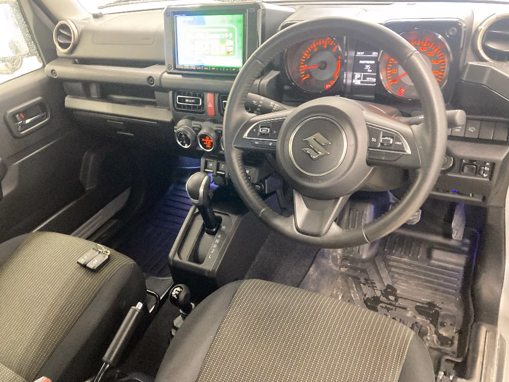 SUZUKI JIMNY SIERRA