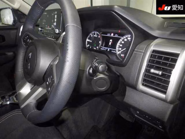 MITSUBISHI TRITON