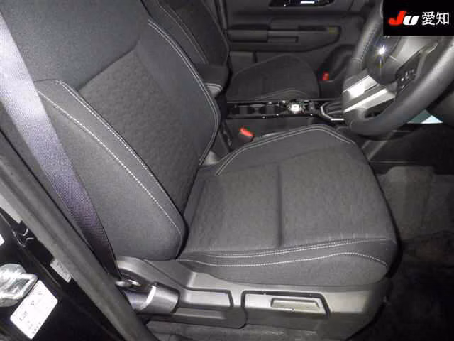 MITSUBISHI TRITON