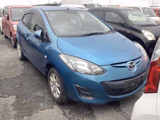 MAZDA DEMIO