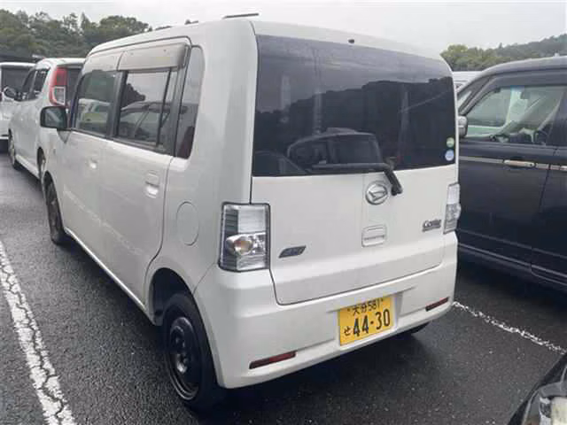 DAIHATSU MOVE CONTE