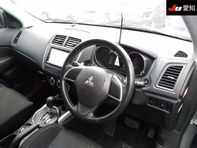 MITSUBISHI RVR