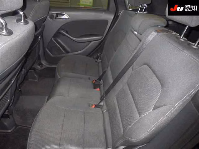 MERCEDES-BENZ B-CLASS