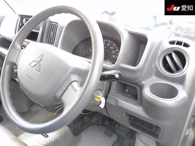 MITSUBISHI MINICAB