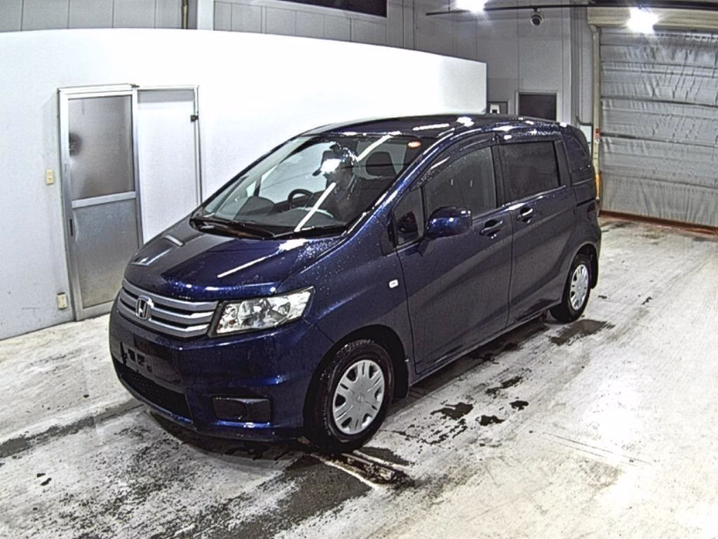 HONDA FREED SPIKE