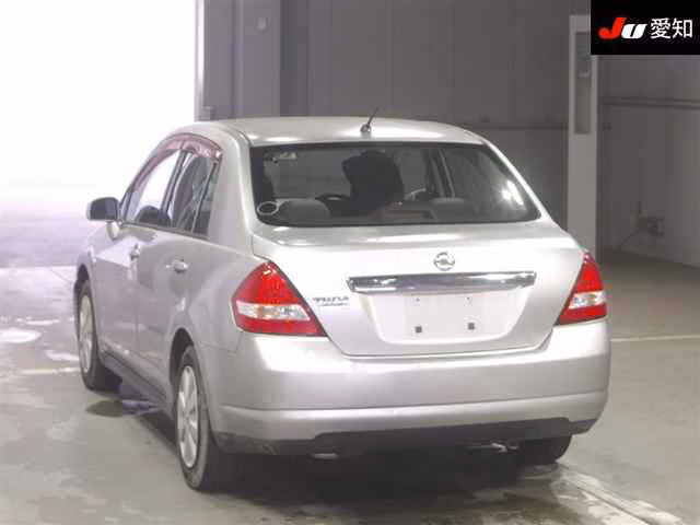 NISSAN TIIDA LATIO