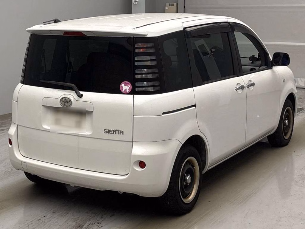TOYOTA SIENTA