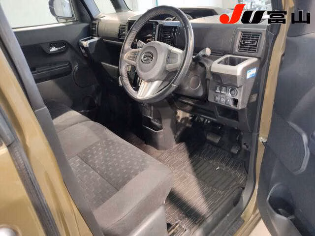 DAIHATSU WAKE