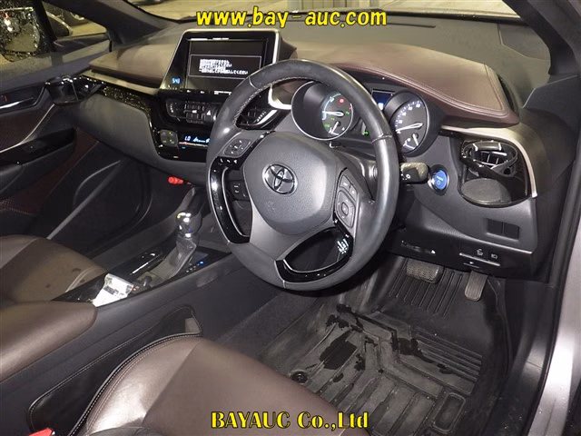 TOYOTA C-HR