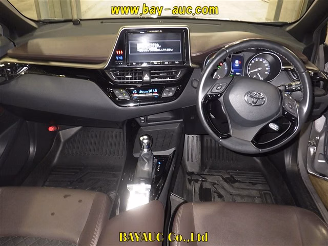 TOYOTA C-HR