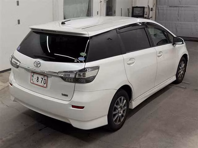 TOYOTA WISH