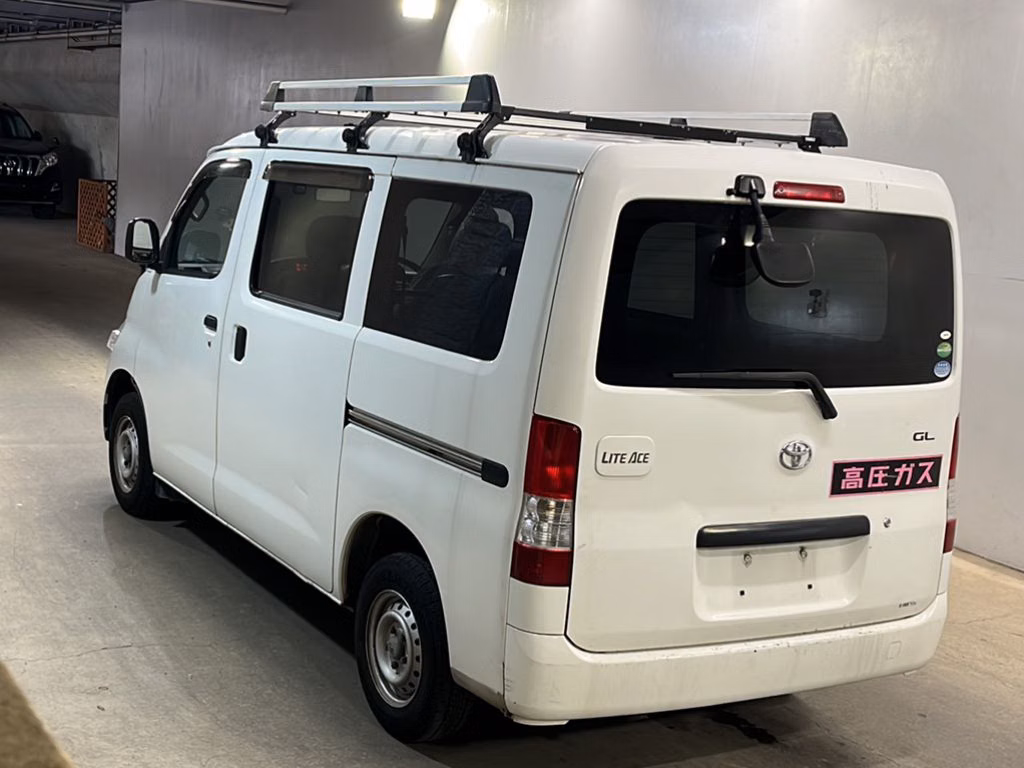 TOYOTA LITE ACE
