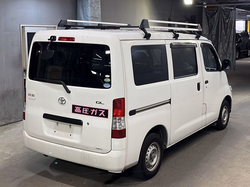 TOYOTA LITE ACE
