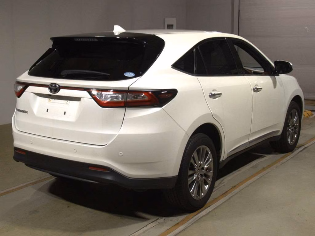 TOYOTA HARRIER