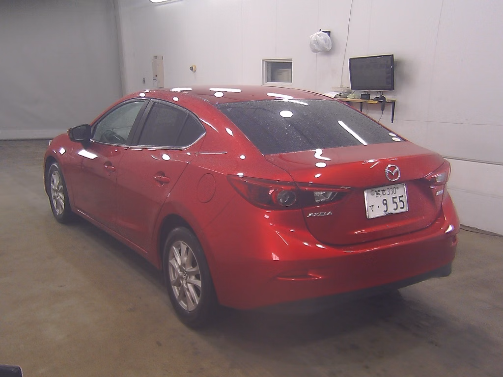 MAZDA AXELA