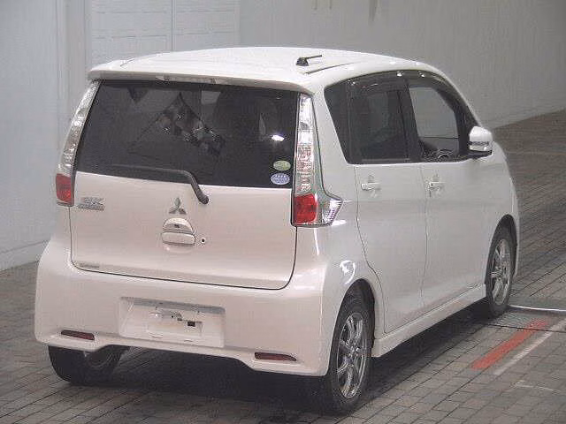 MITSUBISHI EK CUSTOM
