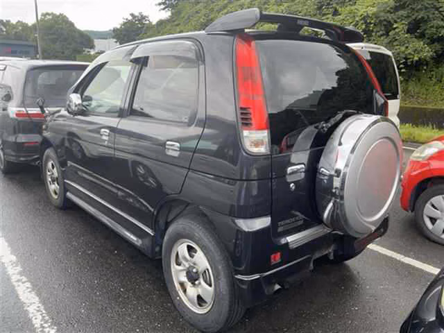 DAIHATSU TERIOS KID
