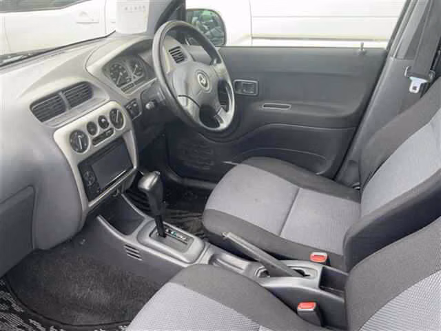 DAIHATSU TERIOS KID