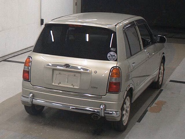 DAIHATSU MIRA GINO