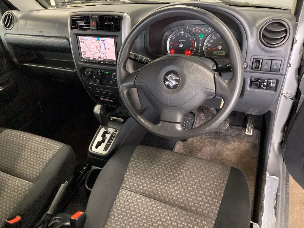 SUZUKI JIMNY SIERRA