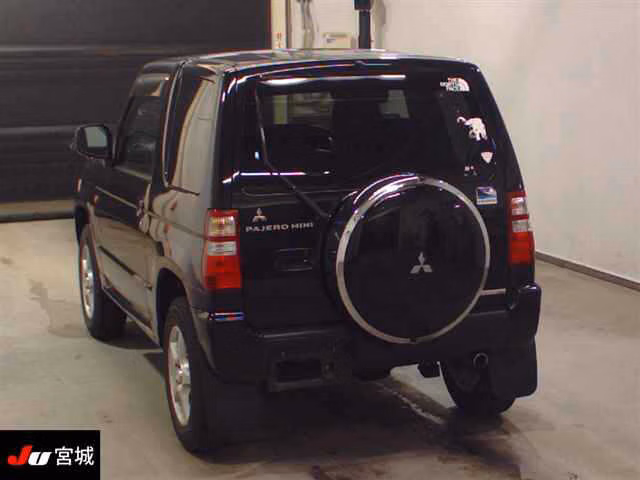 MITSUBISHI PAJERO MINI