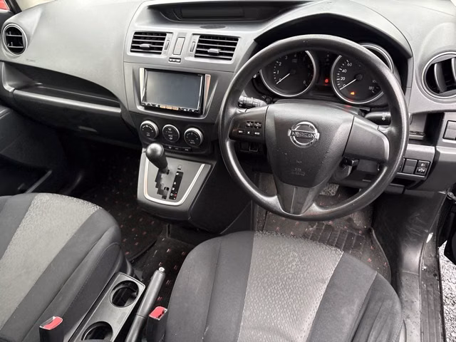 NISSAN LAFESTA