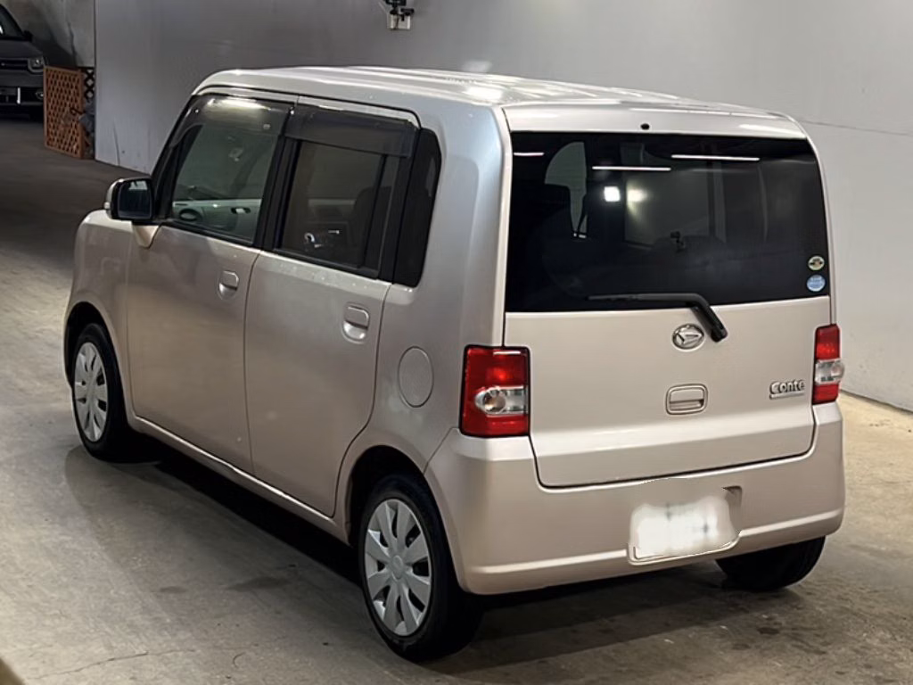 DAIHATSU MOVE CONTE