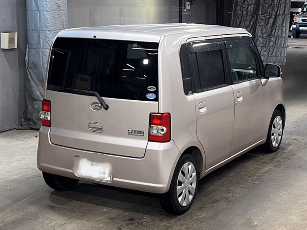 DAIHATSU MOVE CONTE