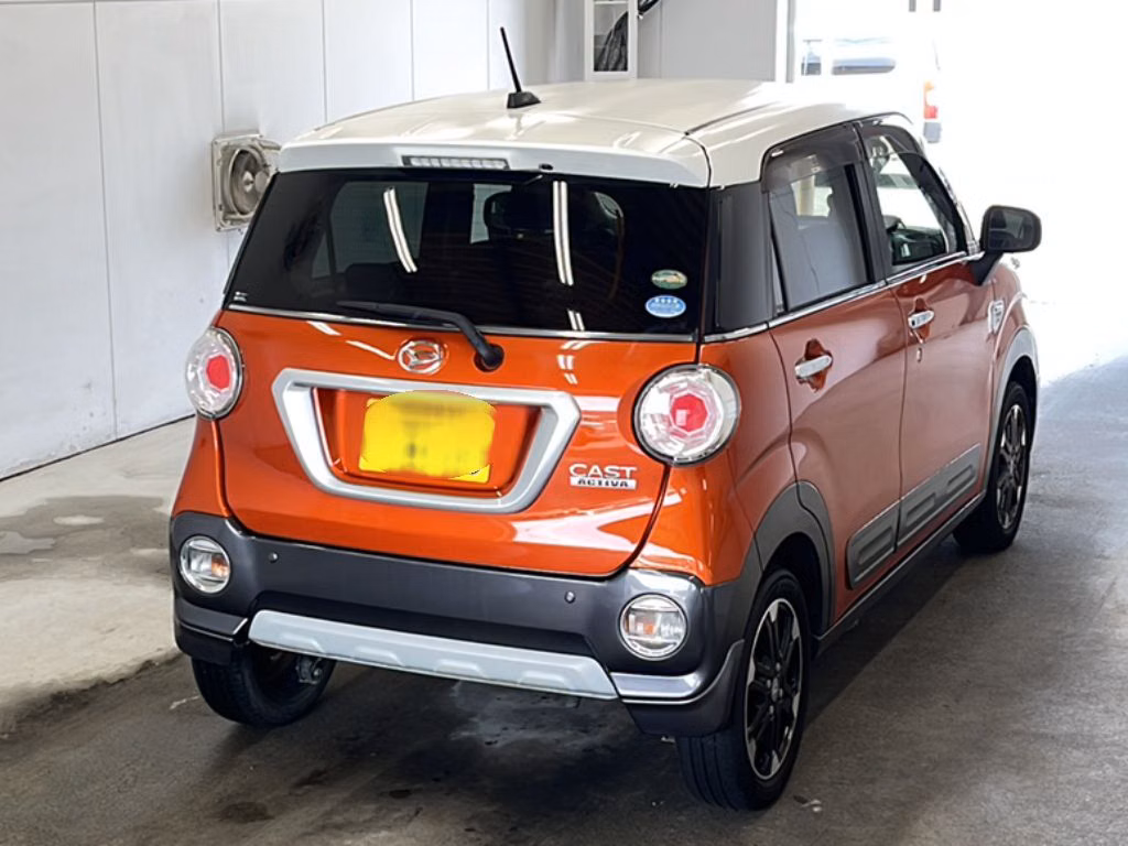 DAIHATSU CAST