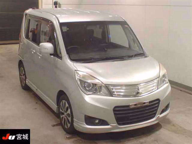 MITSUBISHI DELICA D:2