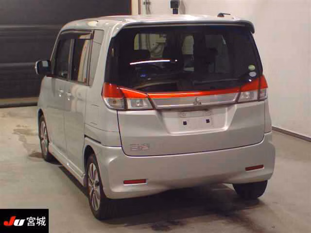 MITSUBISHI DELICA D:2