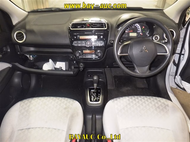 MITSUBISHI MIRAGE