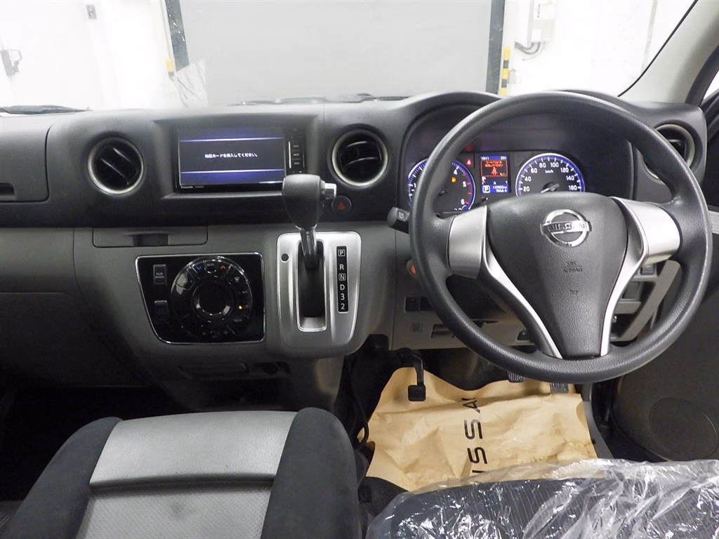 NISSAN NV350 CARAVAN